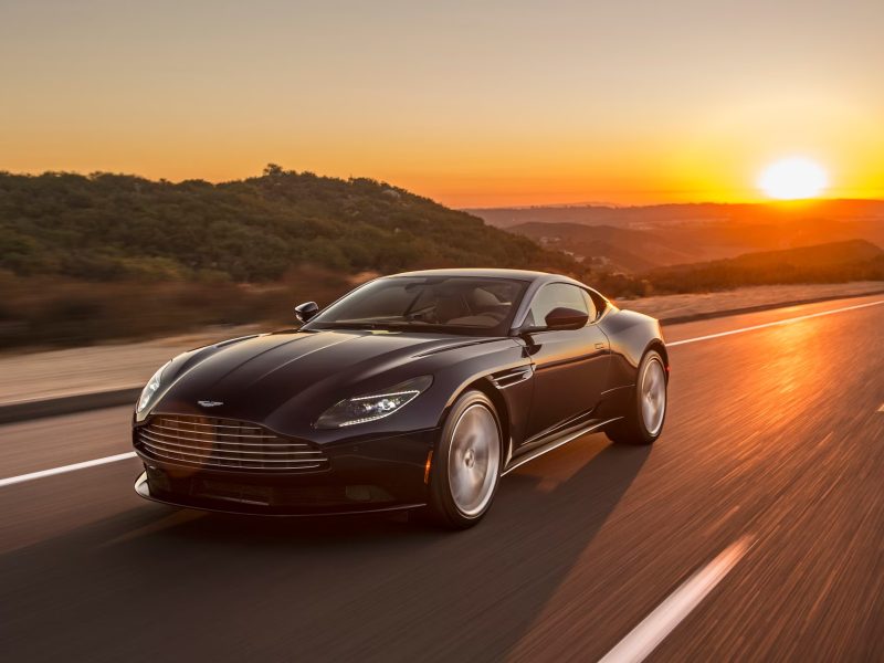 Aston Martin DB11 V8