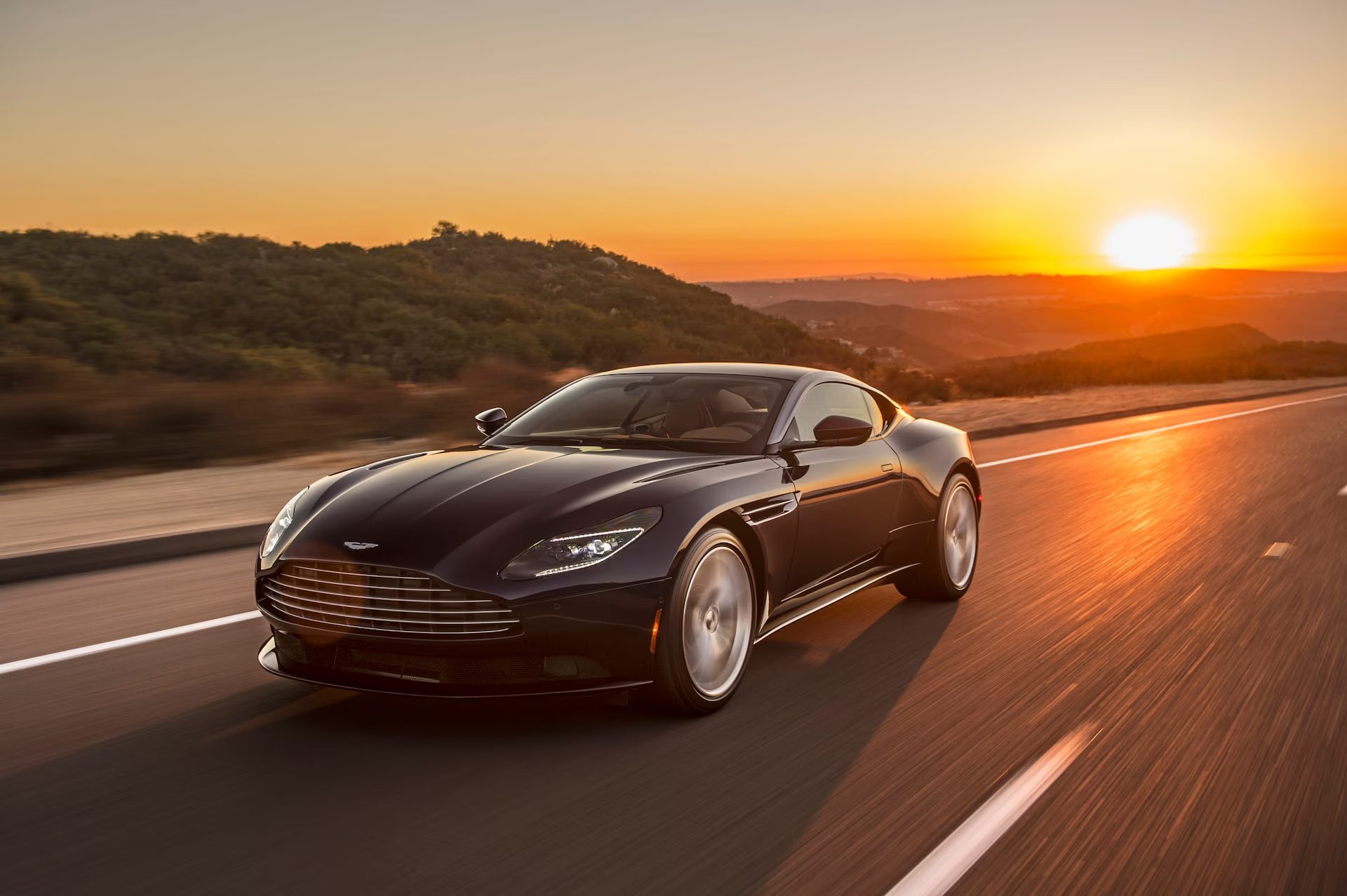 Aston Martin DB11 V8