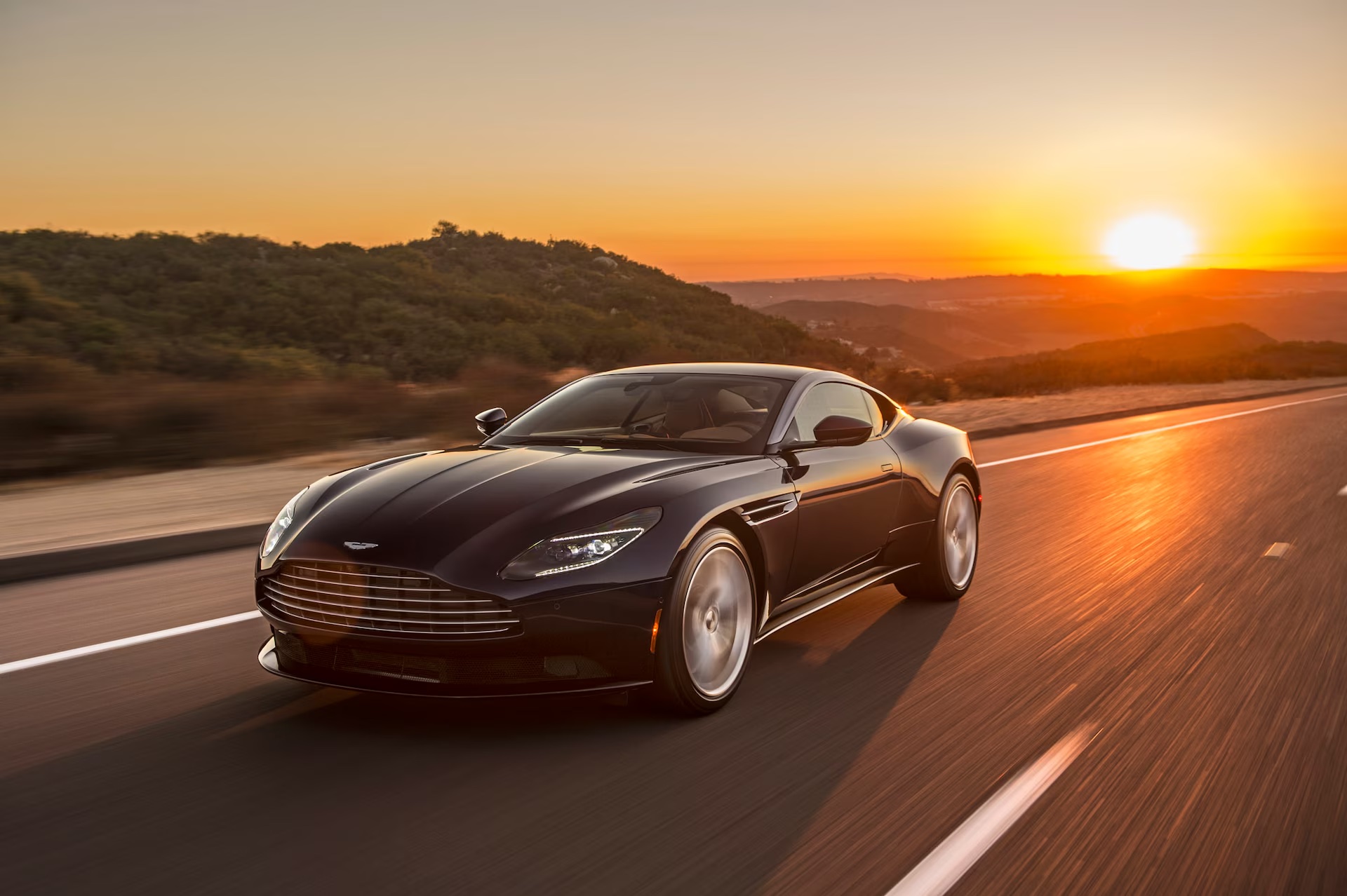 Aston Martin DB11 V8